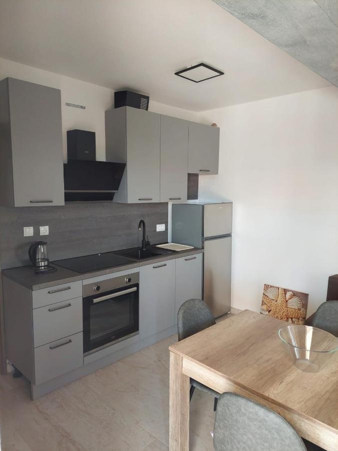Apartamento By The Sea Sukosan, Zadar - 12313