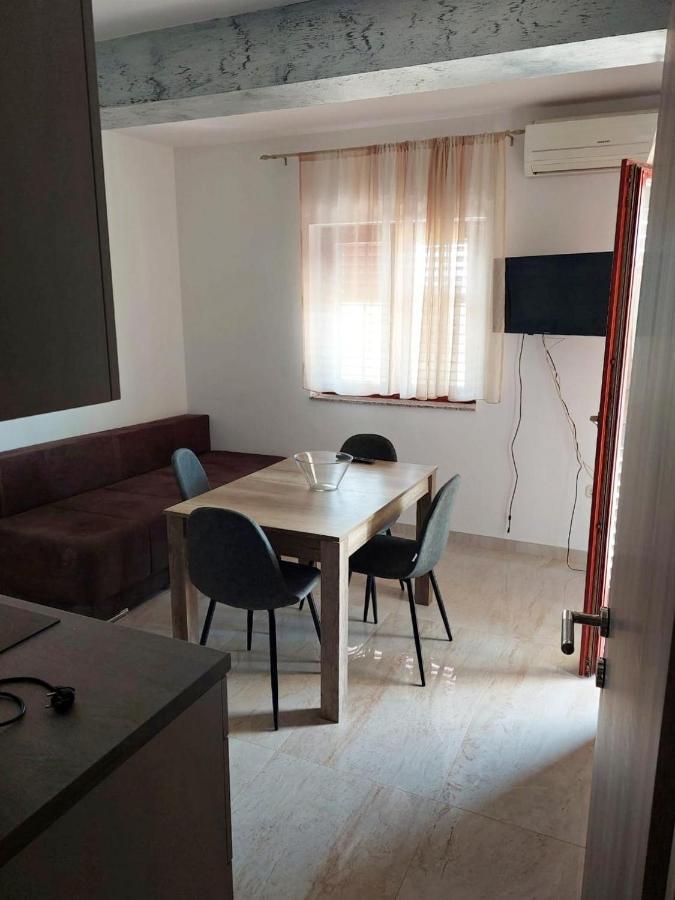 Apartment By The Sea Sukosan, Zadar - 12313
